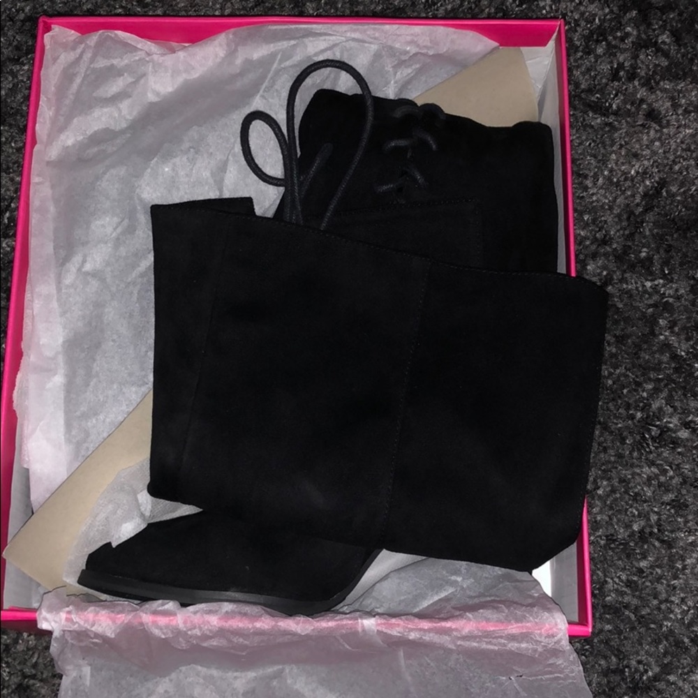 🔥Catherine Malandrino Faux Fur Lin Boot NWT - Picture 3 of 6